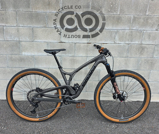 Evil Following V1 Carbon (Medium)