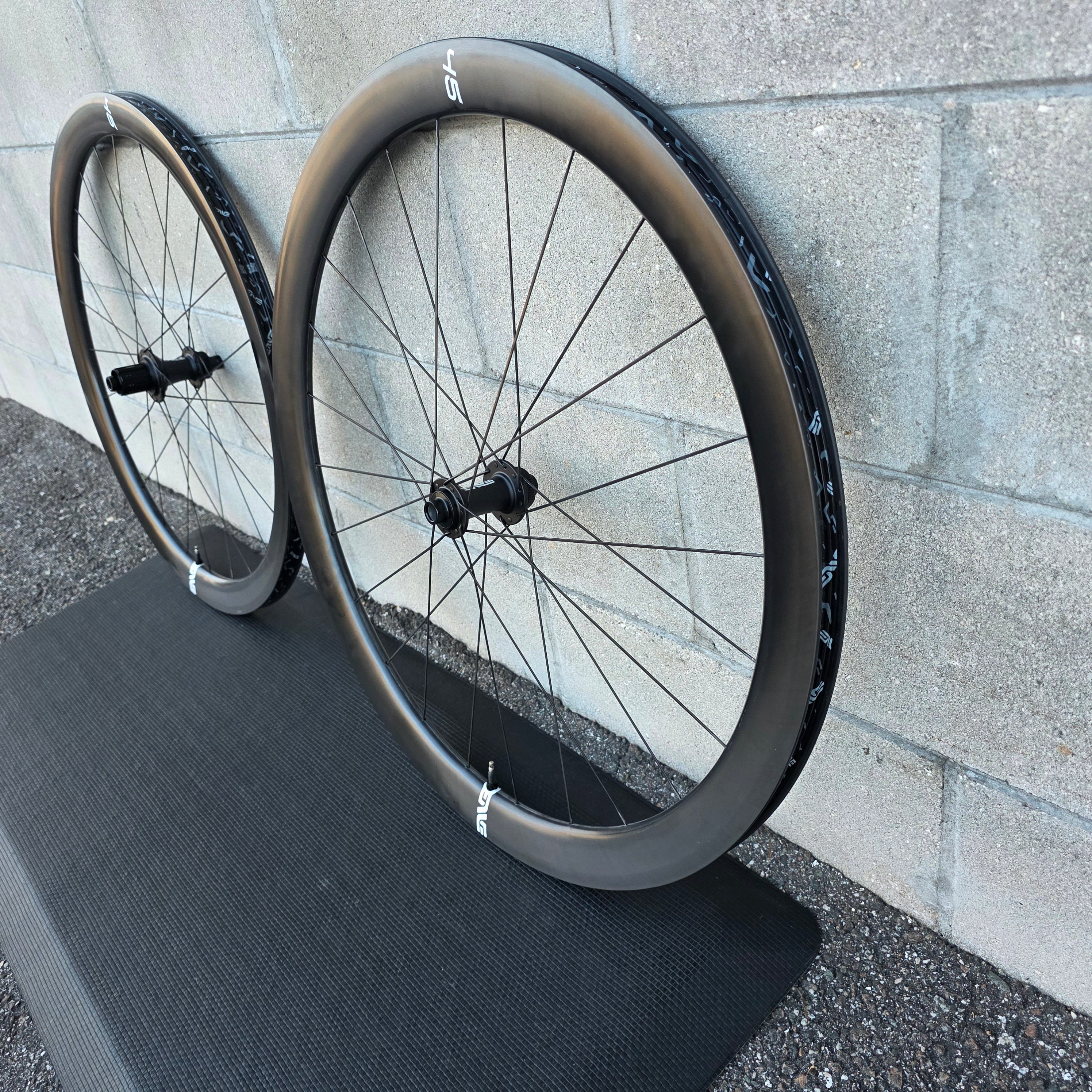 ENVE 45 Foundation DISC Carbon Road Bike Wheelset Shimano – South