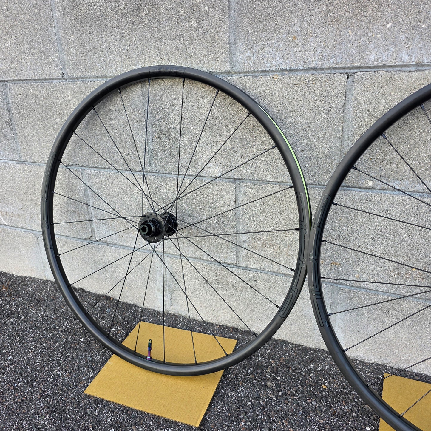 Stan's Grail CB7 Carbon Gravel Wheelset 1380g XDR