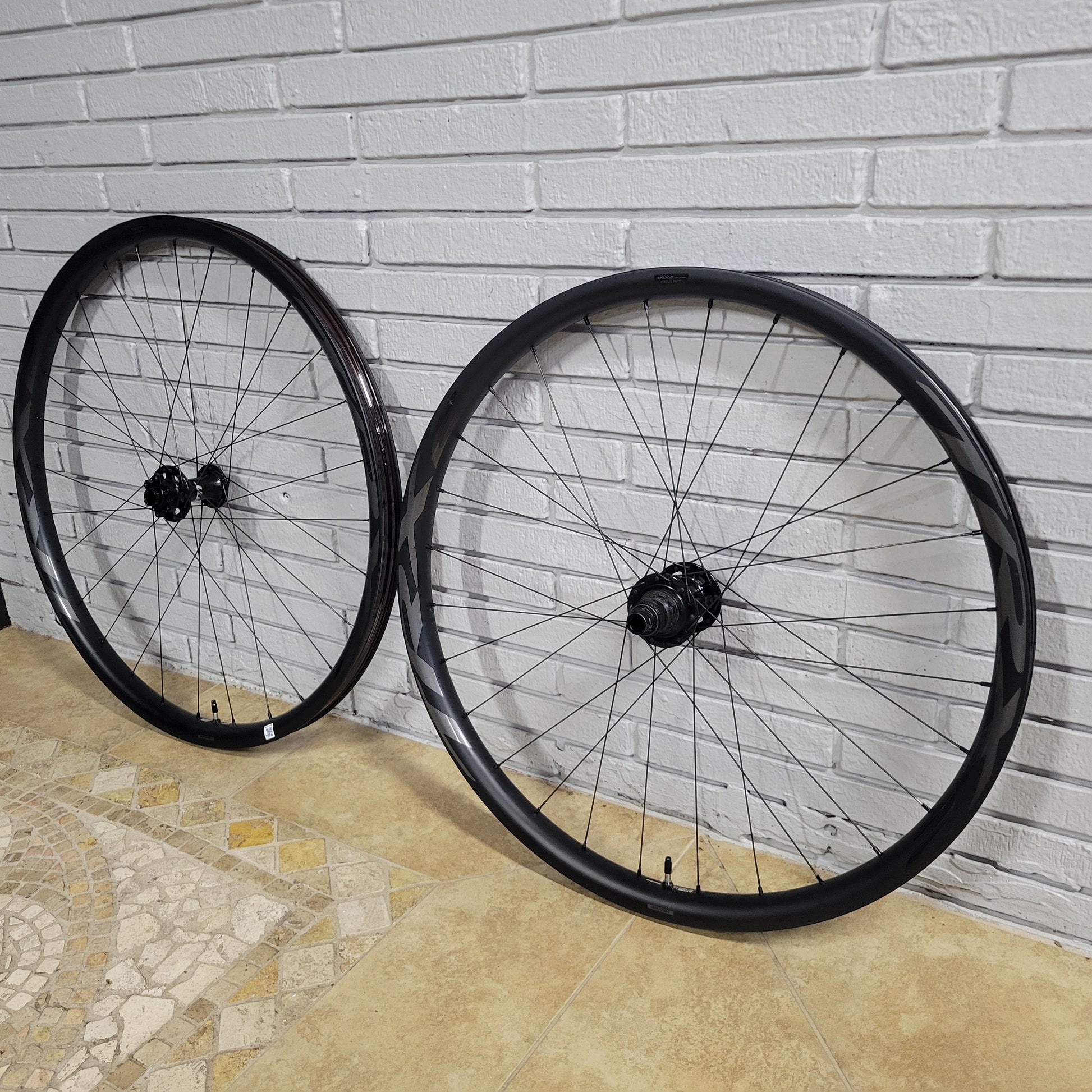 2023 Giant TRX Carbon Wheelset MX Mullet – South Tampa