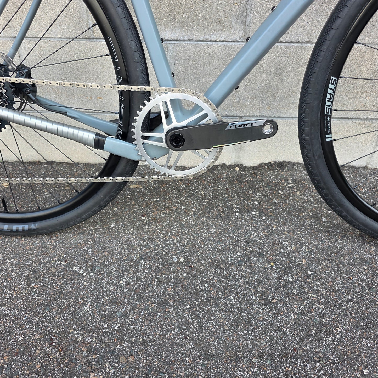 Open Wide (Medium)Carbon Gravel Bike Force AXS