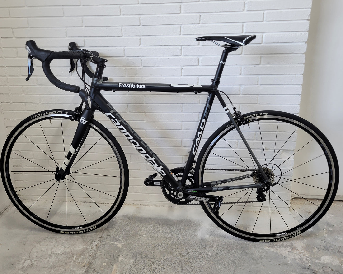 2015 Cannondale Caad10 5 105 Road Bike (56cm)