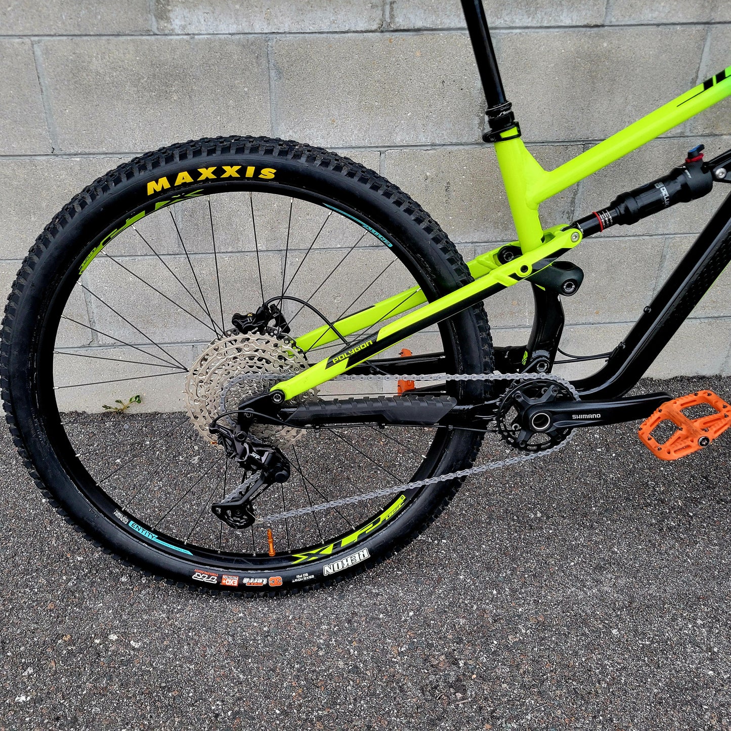 Polygon Siskiu T7 (Medium) Fox 36, XT 12s