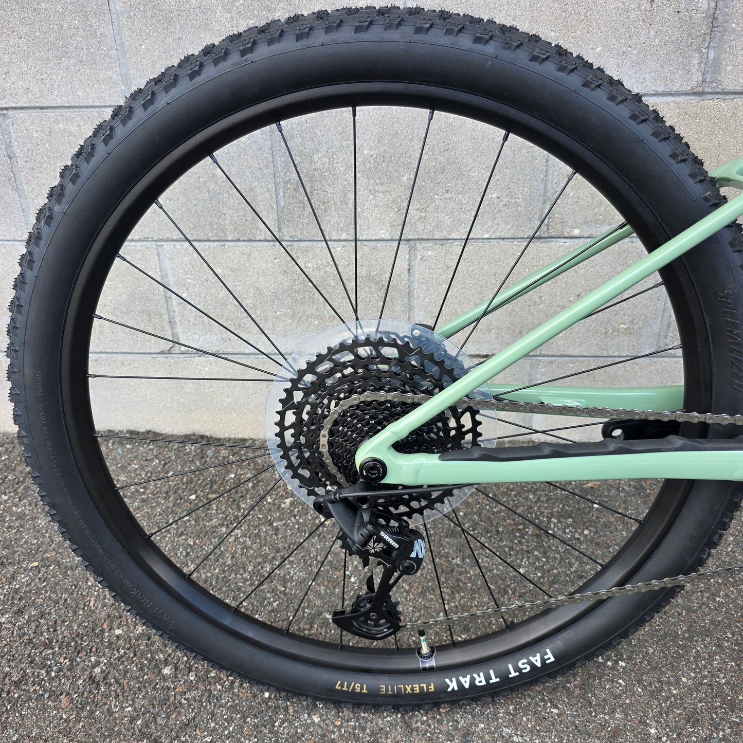 2026 Specialized Chisel (Large) Upgraded Suspension