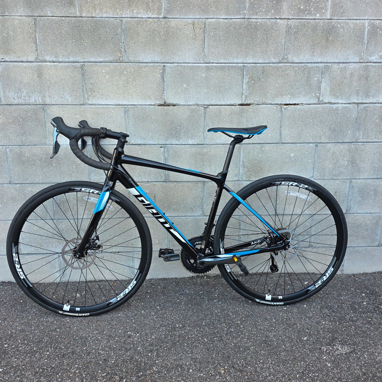 Giant Contend SL 2 Disc Brake Road Bike(Size Small)
