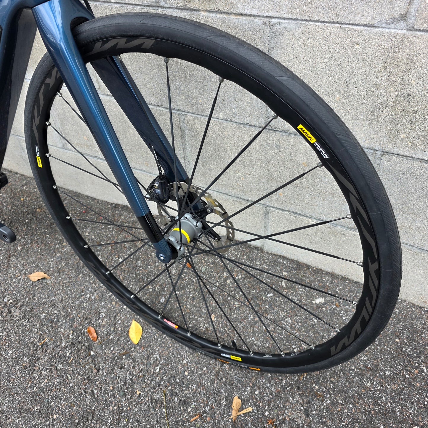 Vitus Vitesse Evo CR Carbon Disc Ultegra (48cm) Road Bike