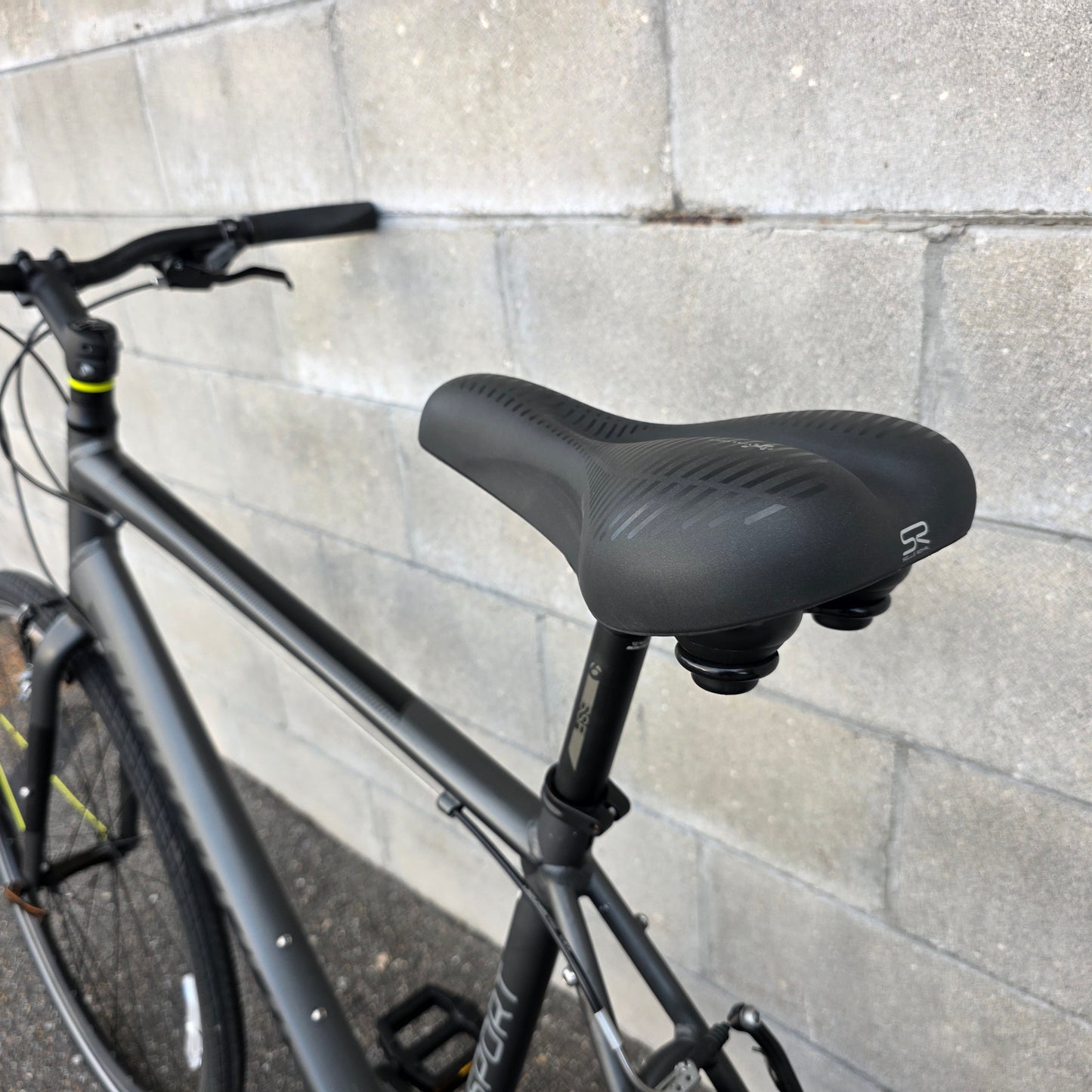 Specialized Sirrus Fitness Bike (Size Large)