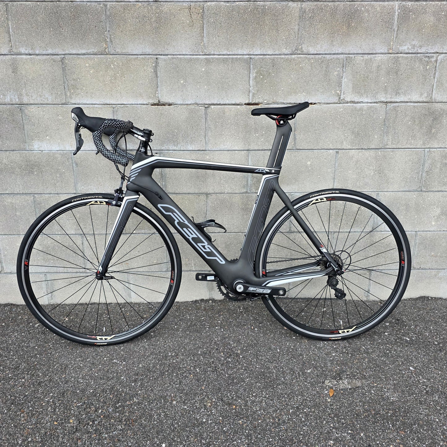 2012 Felt AR 5 Carbon Aero Road Bike