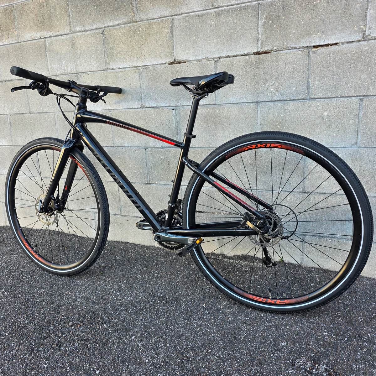 2024 Specialized Sirrus 3.0 (Size Small) Black Red