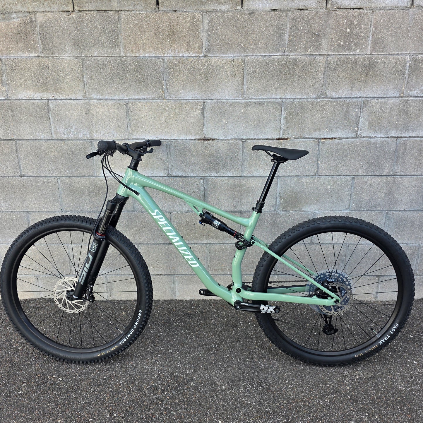 2026 Specialized Chisel (Large) Upgraded Suspension