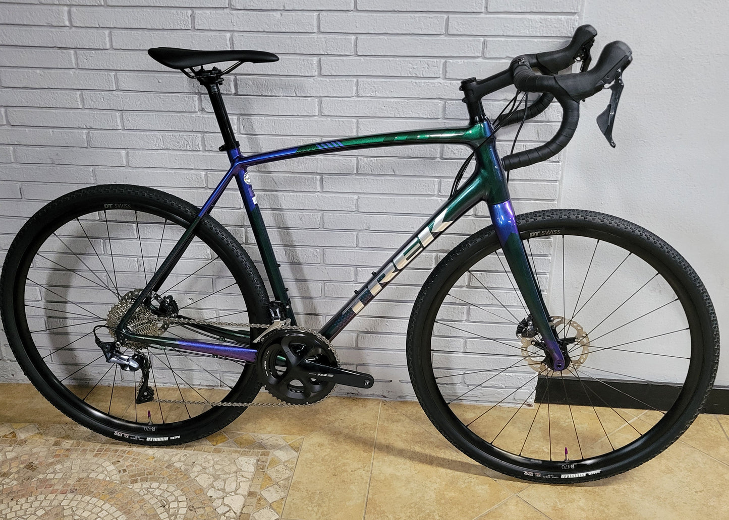 2024 Trek Crockett Gravel Bike (58cm) Ultegra, 105