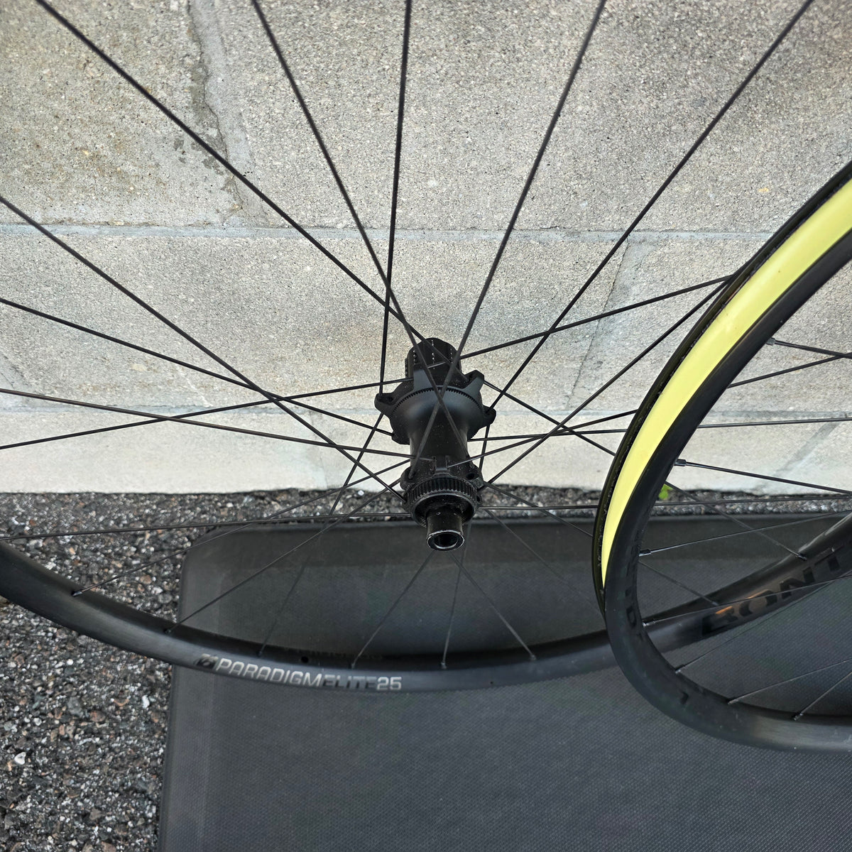 Bontrager Paradigm Elite 25 Alloy Wheelset 108pt