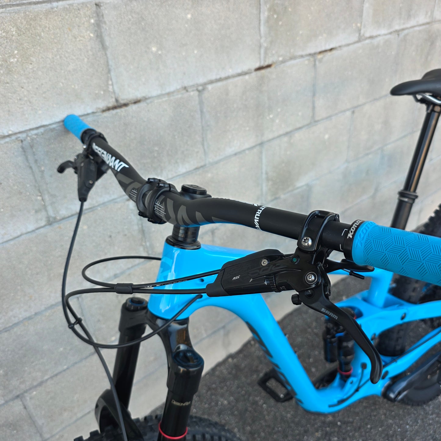 2022 Kona Process CR/DL Carbon AXS (Medium)