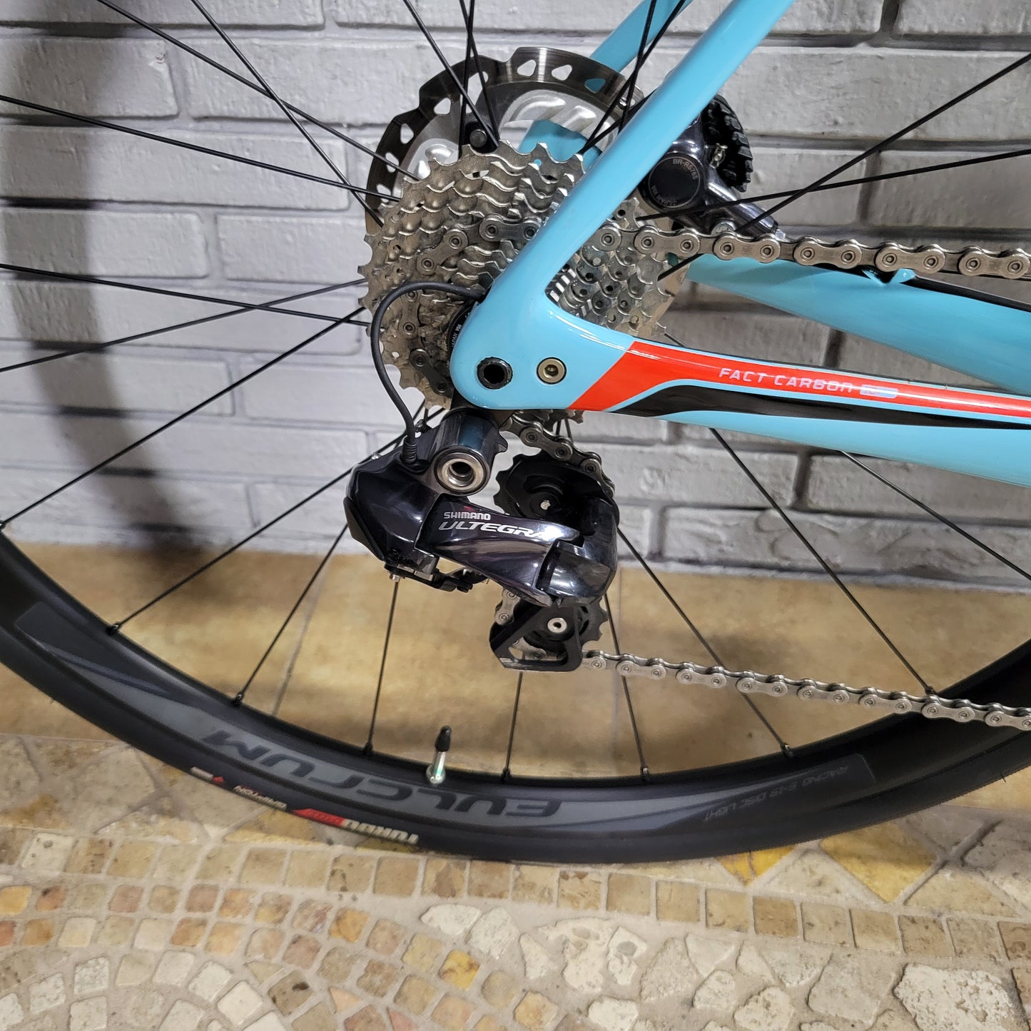 2016 Specialized Roubaix Expert Ultegra Di2 (49cm Extra Small)