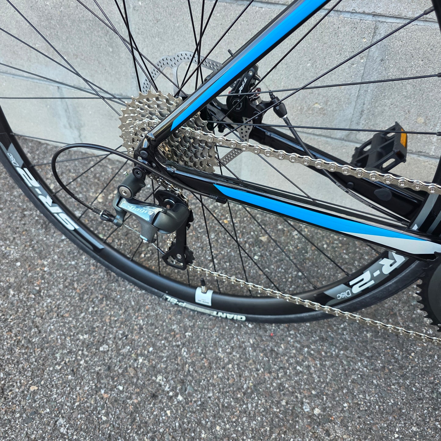 Giant Contend SL 2 Disc Brake Road Bike(Size Small)