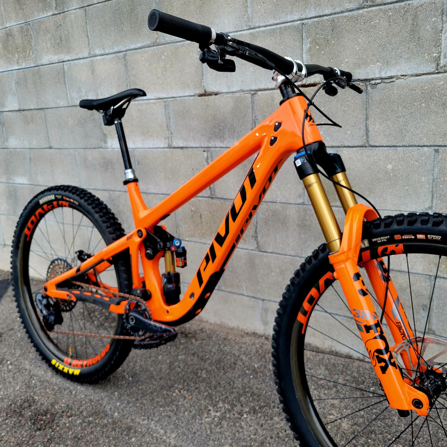2022 Pivot Firebird Team XX1 AXS Air (Large)