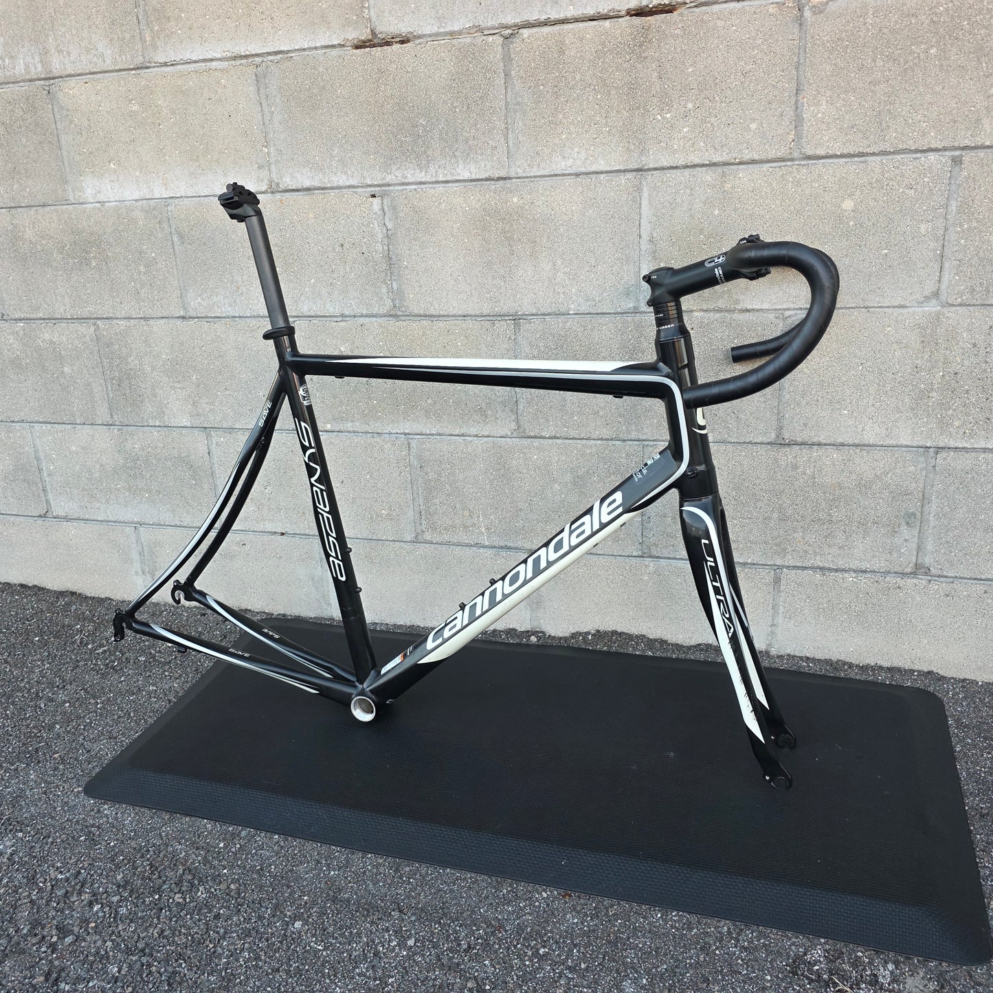 Cannondale Synapse Frameset (58cm) Endurance Road Bike