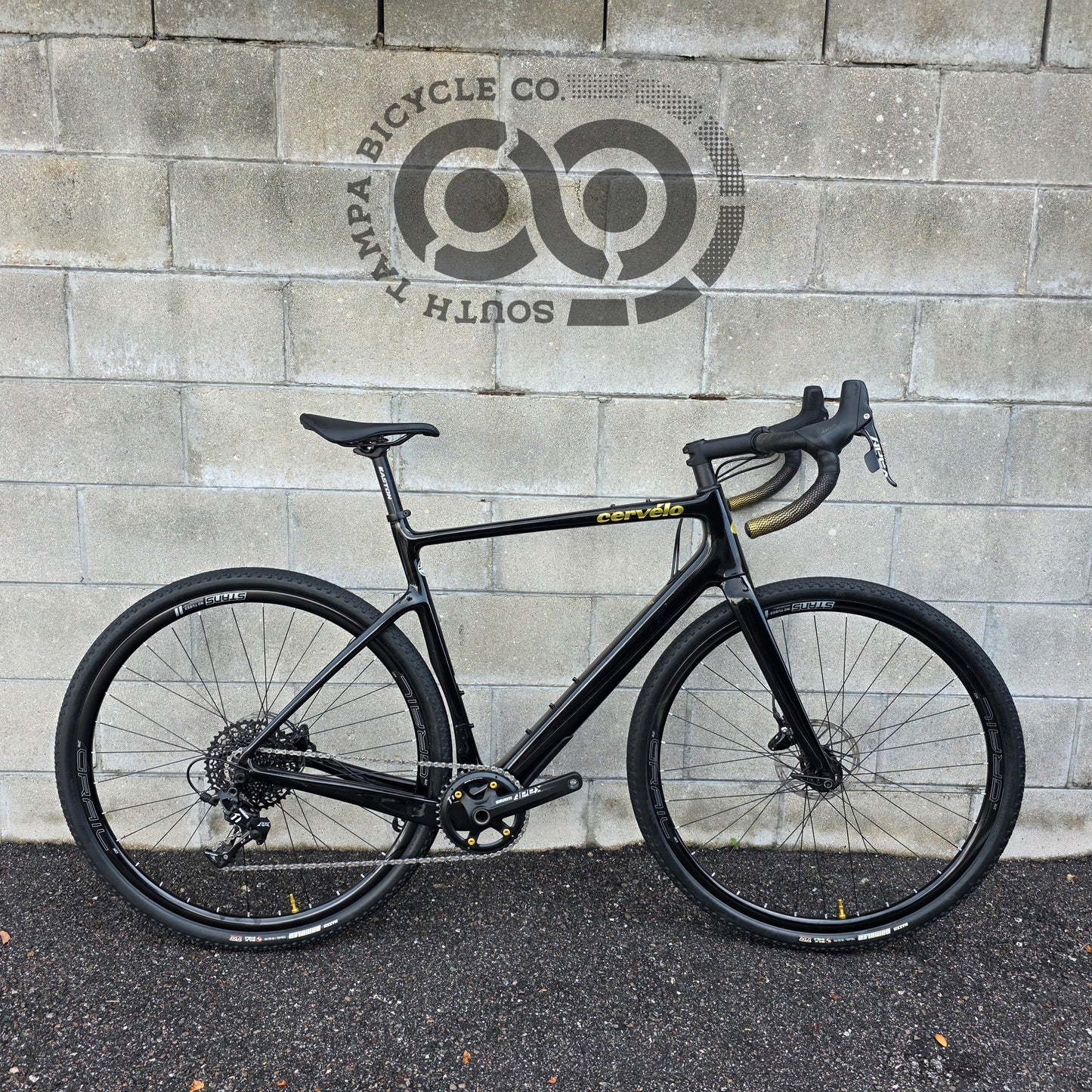 2022 Cervelo Aspero (56cm) Carbon Gravel Bike
