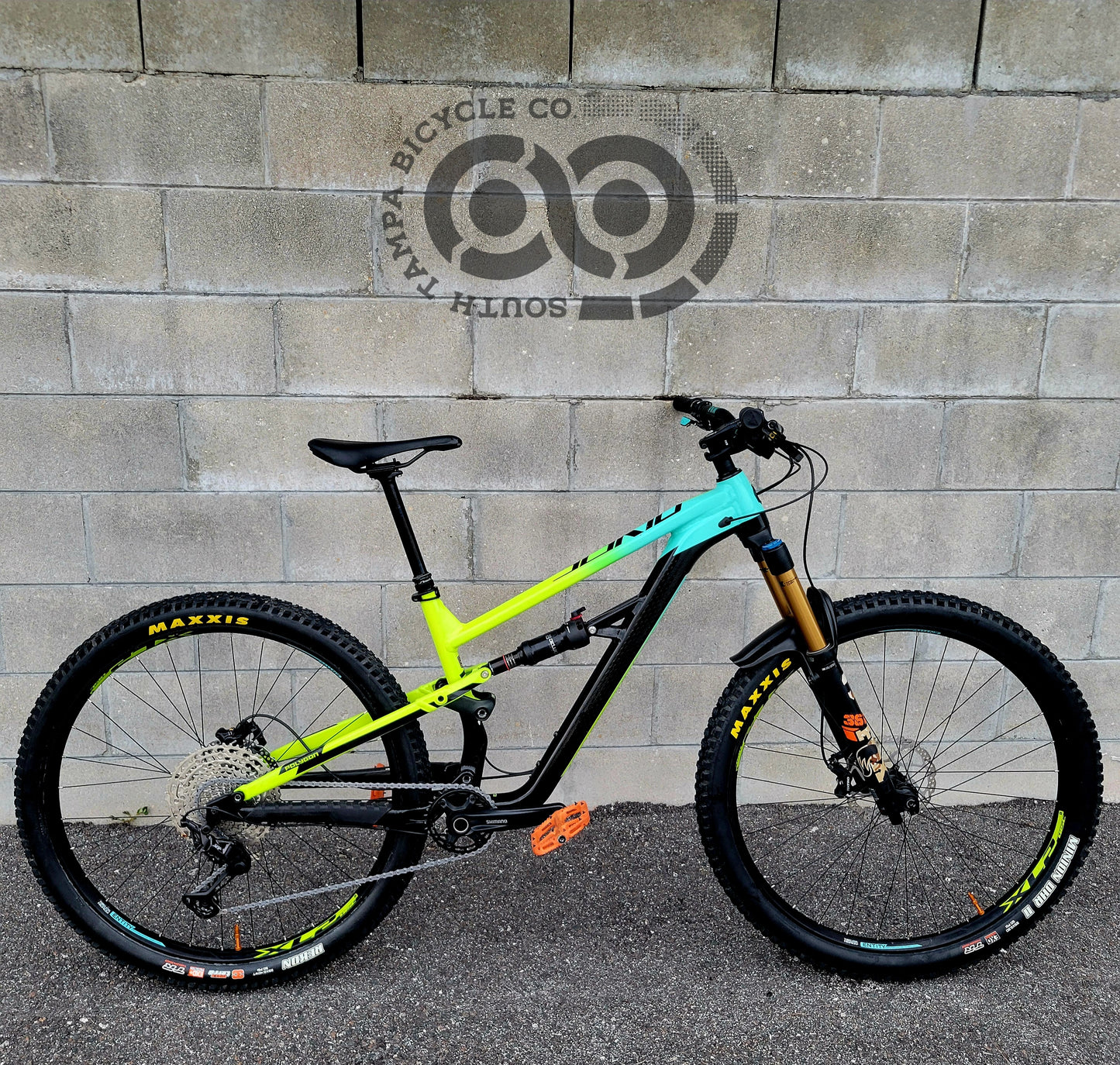 Polygon Siskiu T7 (Medium) Fox 36, XT 12s