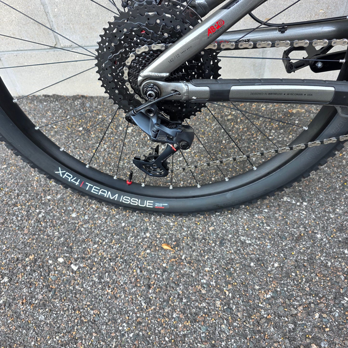 Trek Fuel EX8 29 (Medium 17")