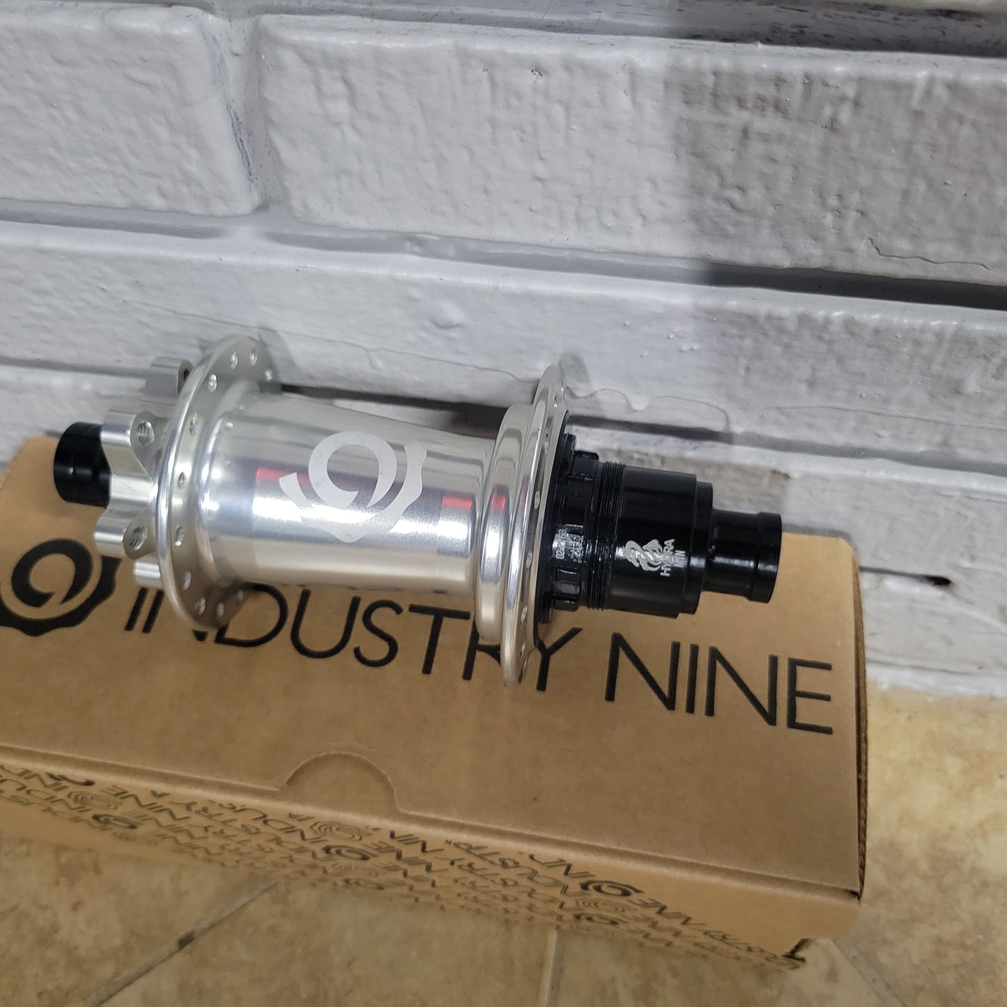 Industry Nine Hydra SuperBoost Rear Hub 32h Silver