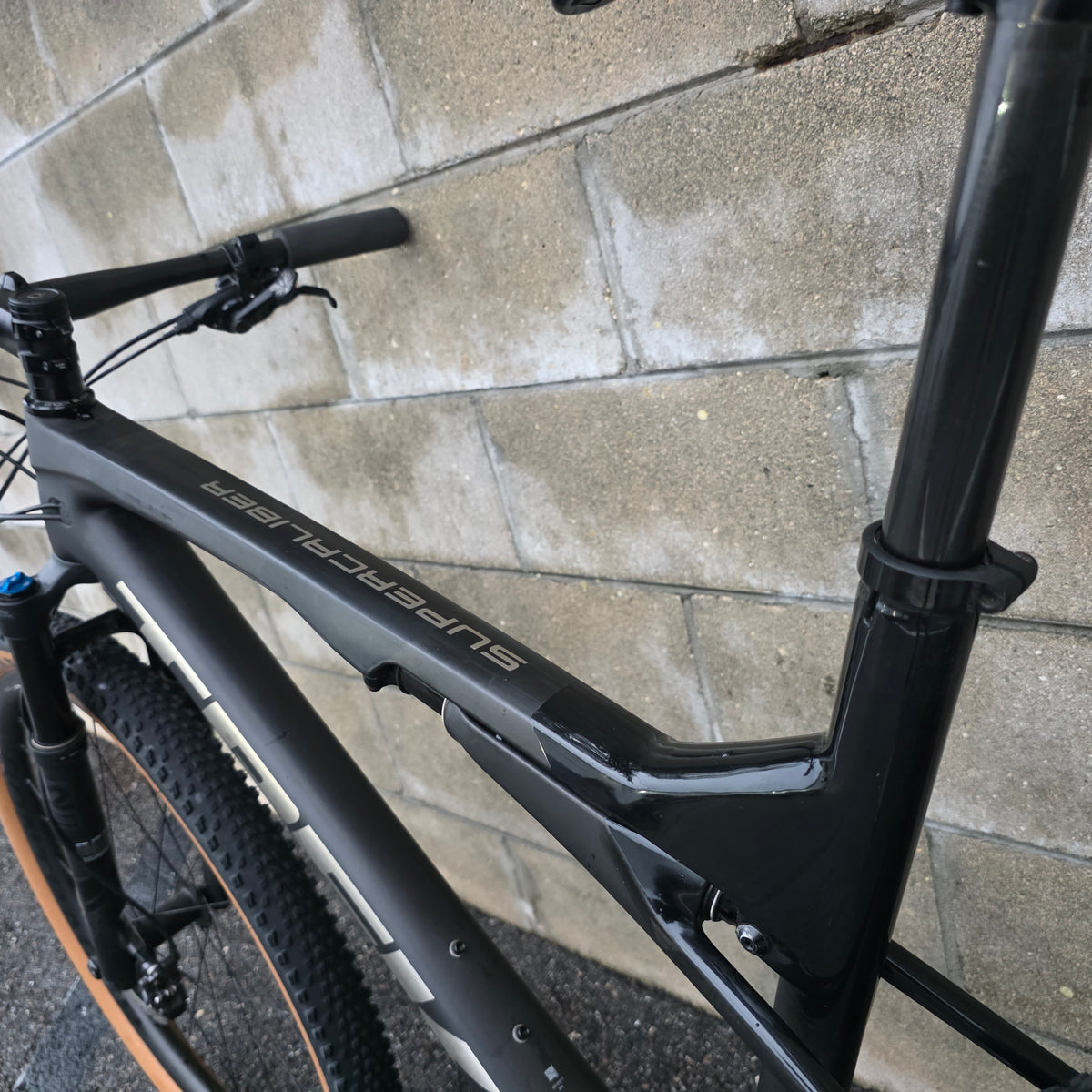 Trek SuperCaliber 9.8 GX Carbon (XXL 23") Kovee Carbon Wheels
