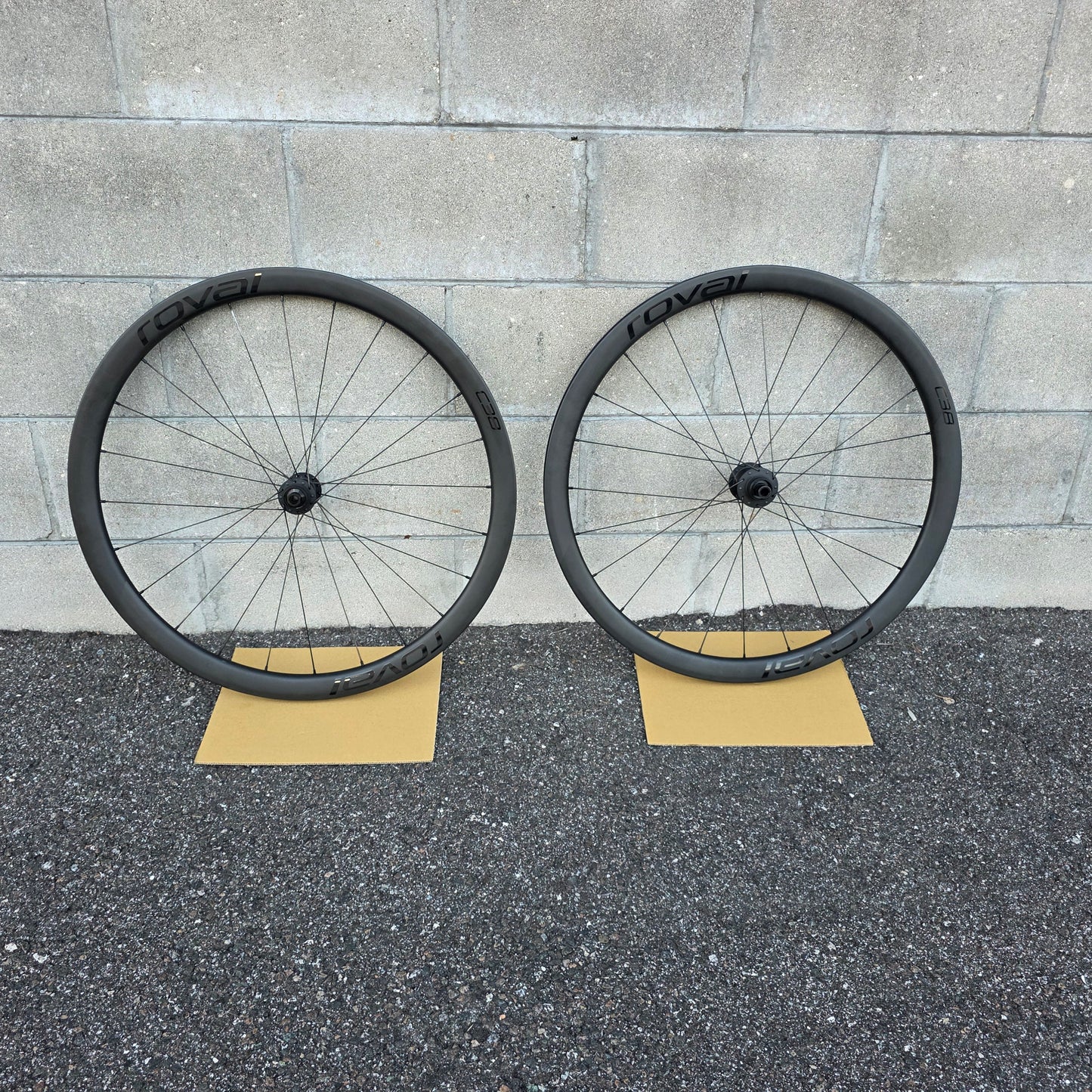 Roval c38 Carbon Wheelset road gravel Shimano