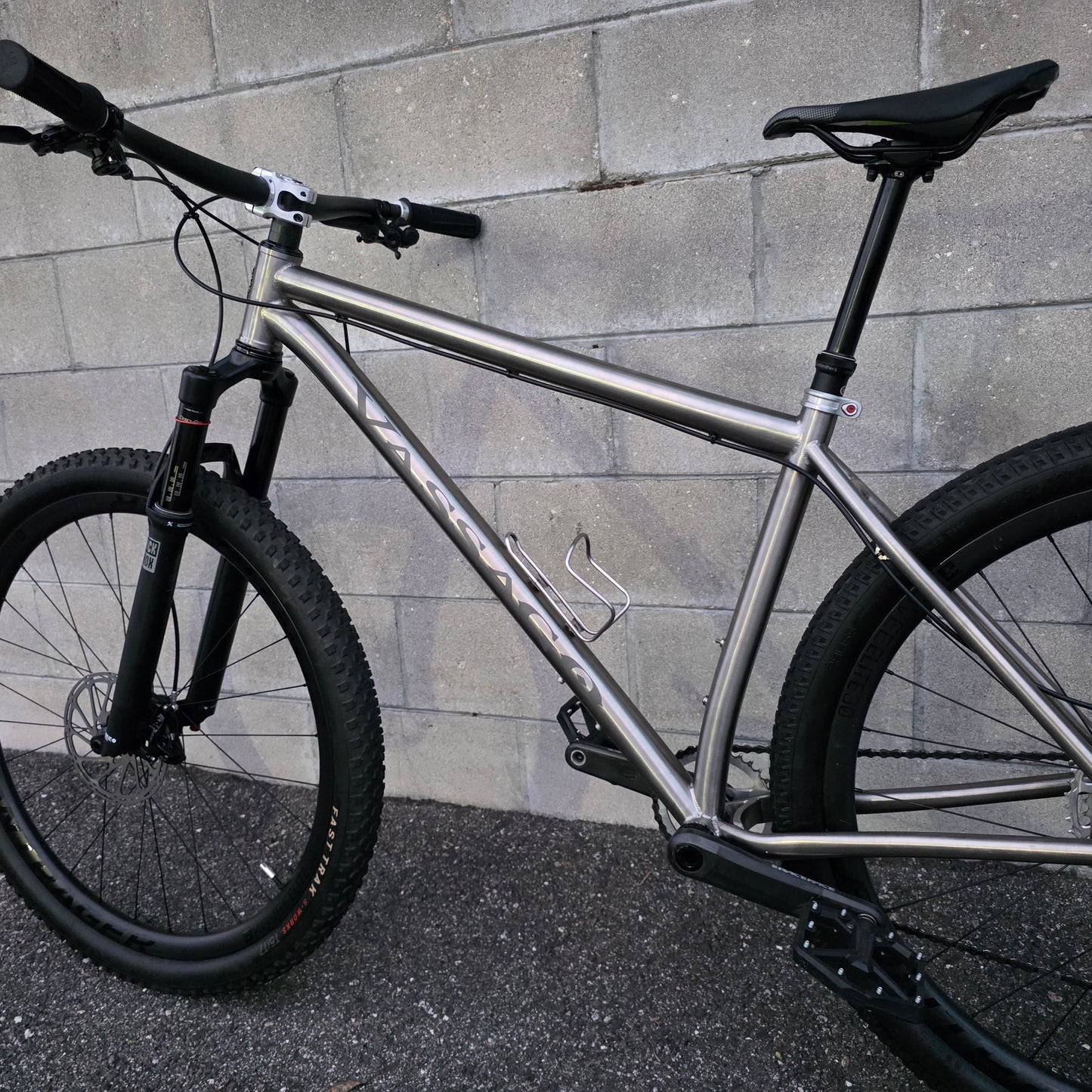 Vassago Optimus Titanium 29 (Large) SRAM AXS