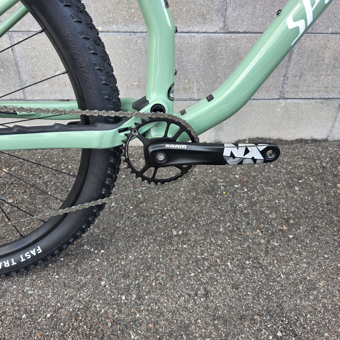 2026 Specialized Chisel (Large) Upgraded Suspension