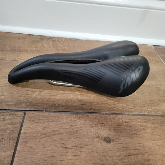 Selle SMP Hybrid saddle 140mm Cutout