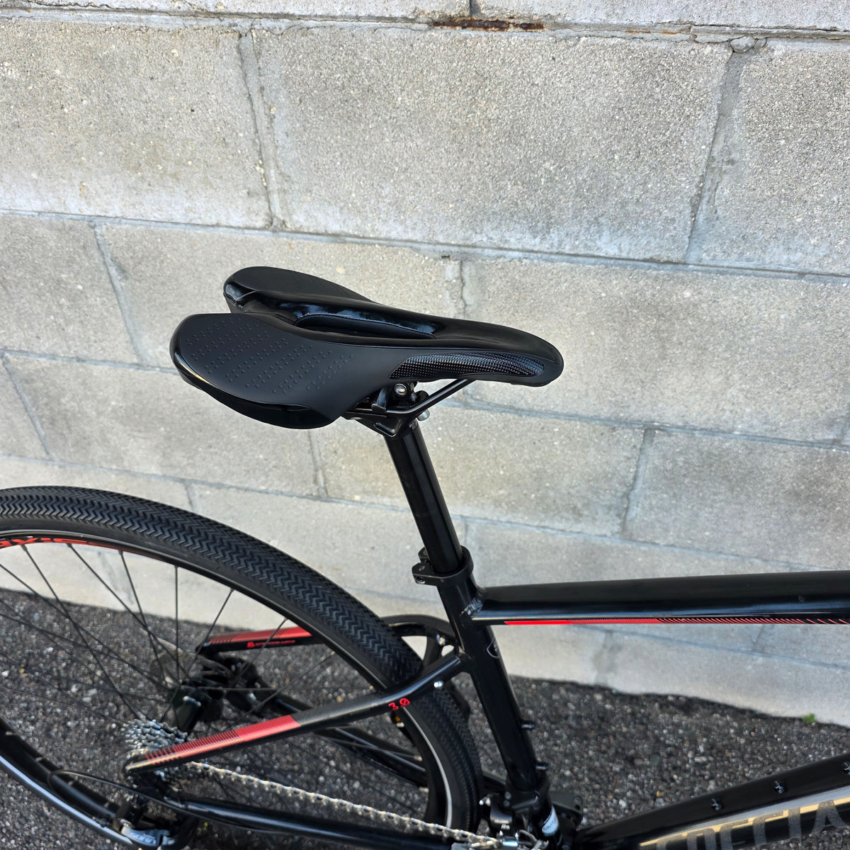 2024 Specialized Sirrus 3.0 (Size Small) Black Red