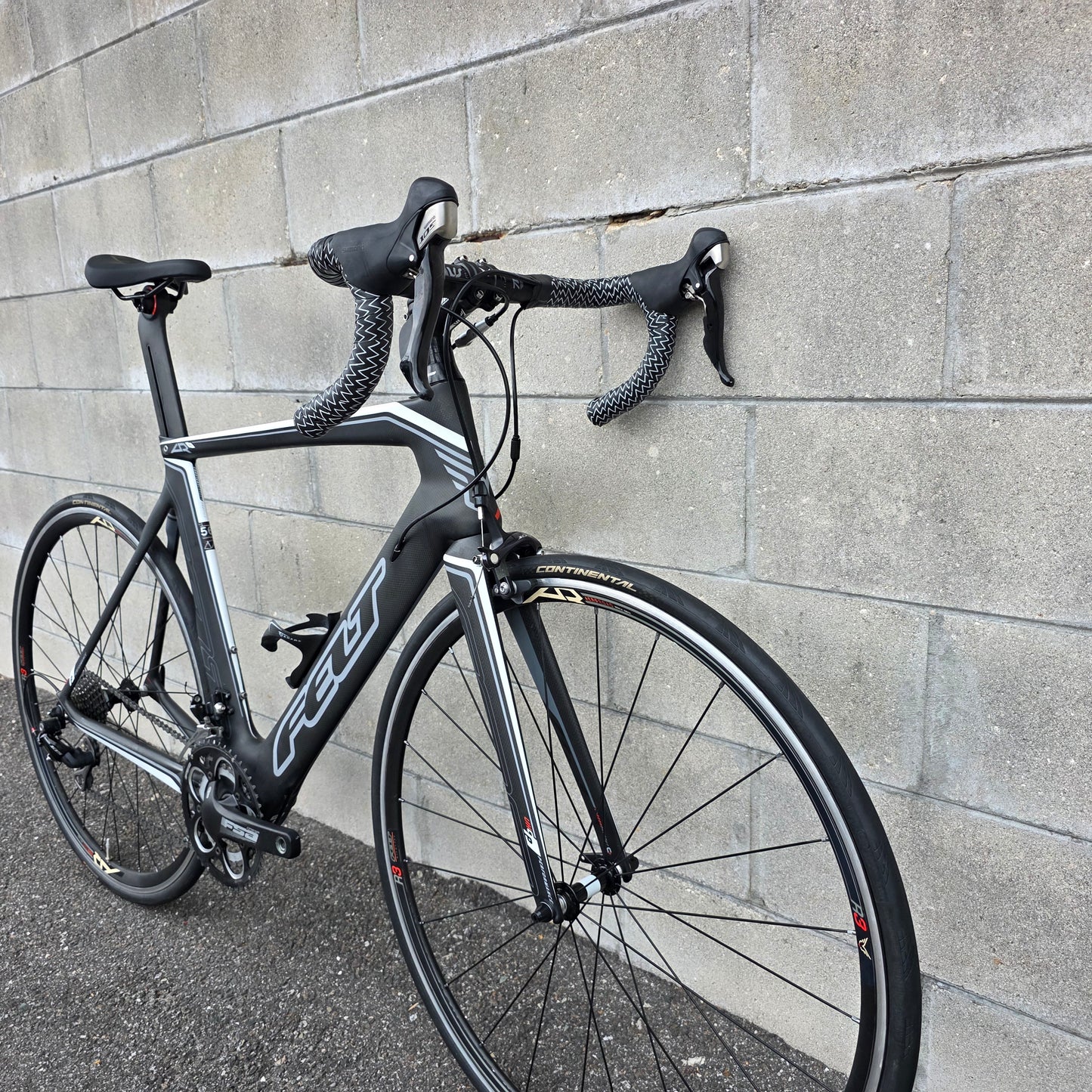 2012 Felt AR 5 Carbon Aero Road Bike