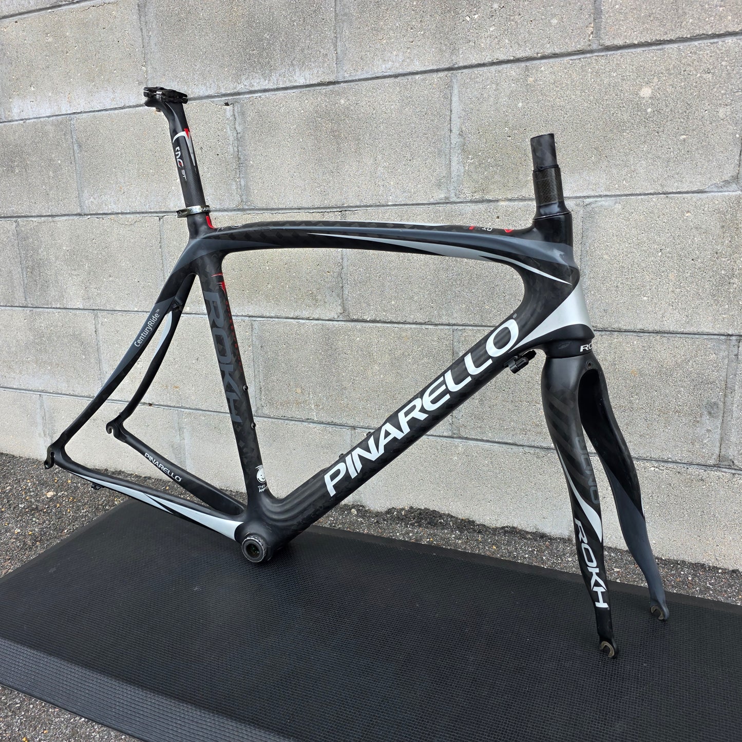 2016 Pinarello Rokh Carbon Frameset (53.5cm)