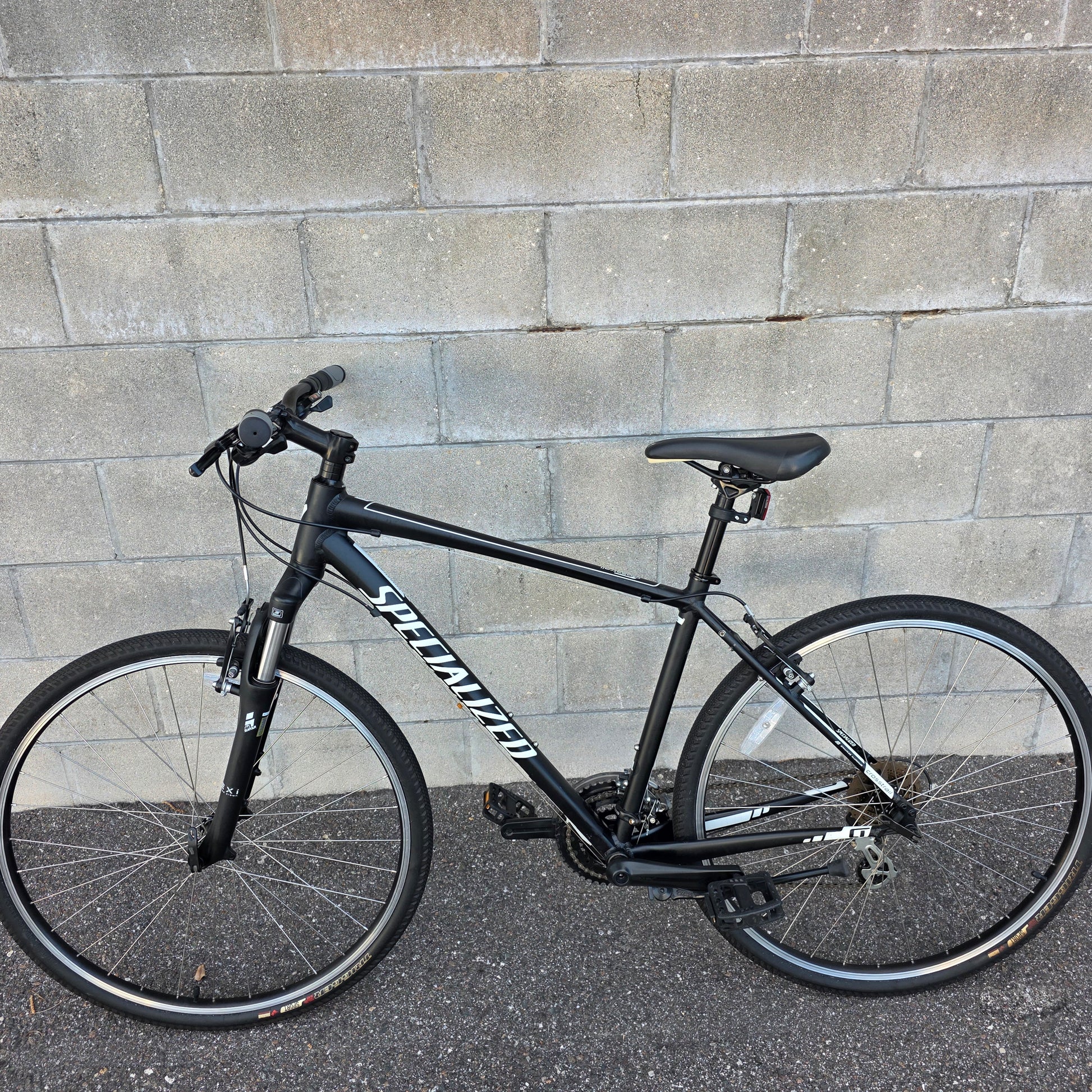 Specialized Crossroads Hybrid Fitness Bike (Large) – South Tampa Bicycle Co