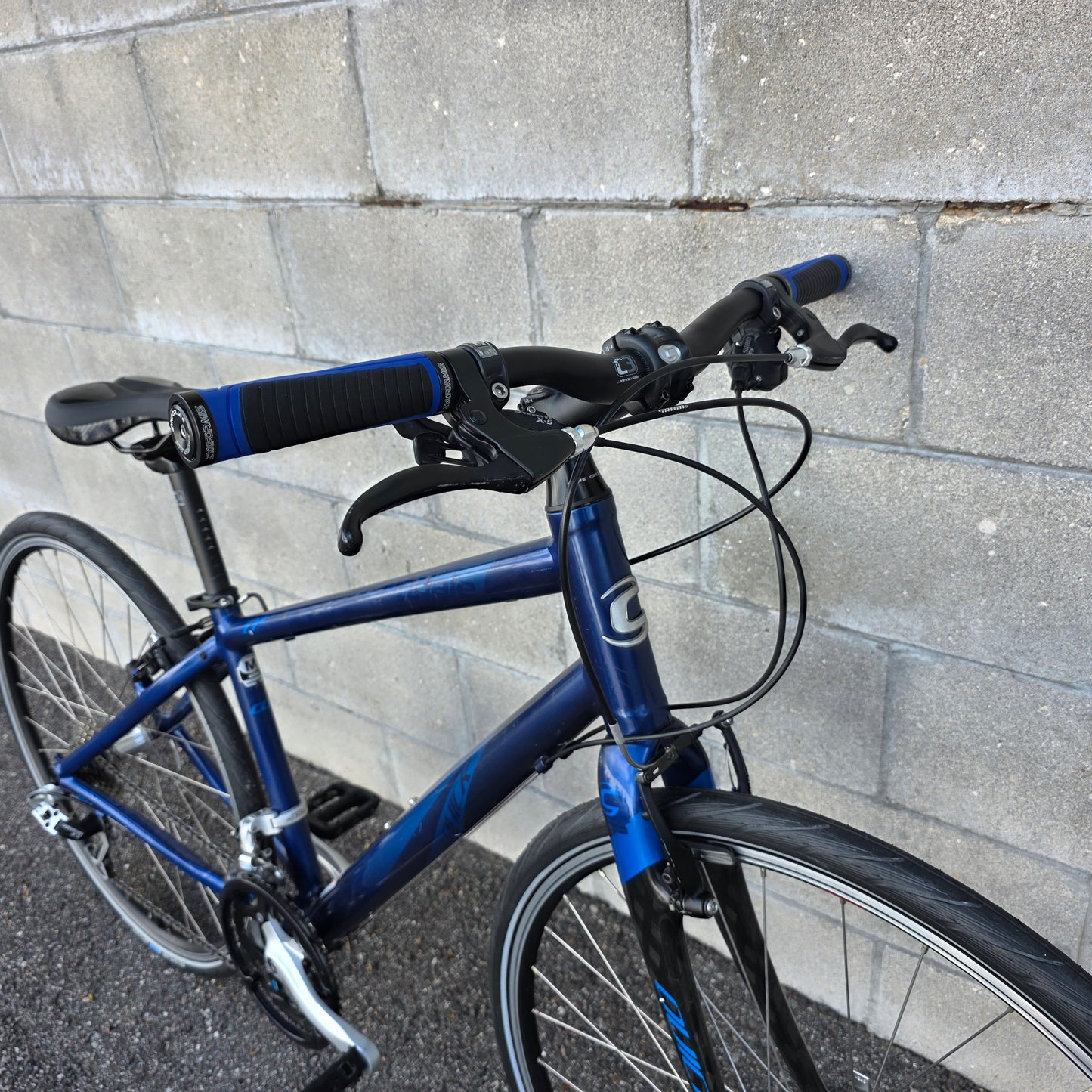 Cannondale Quick (Size Medium) Hybrid Fitness Bike