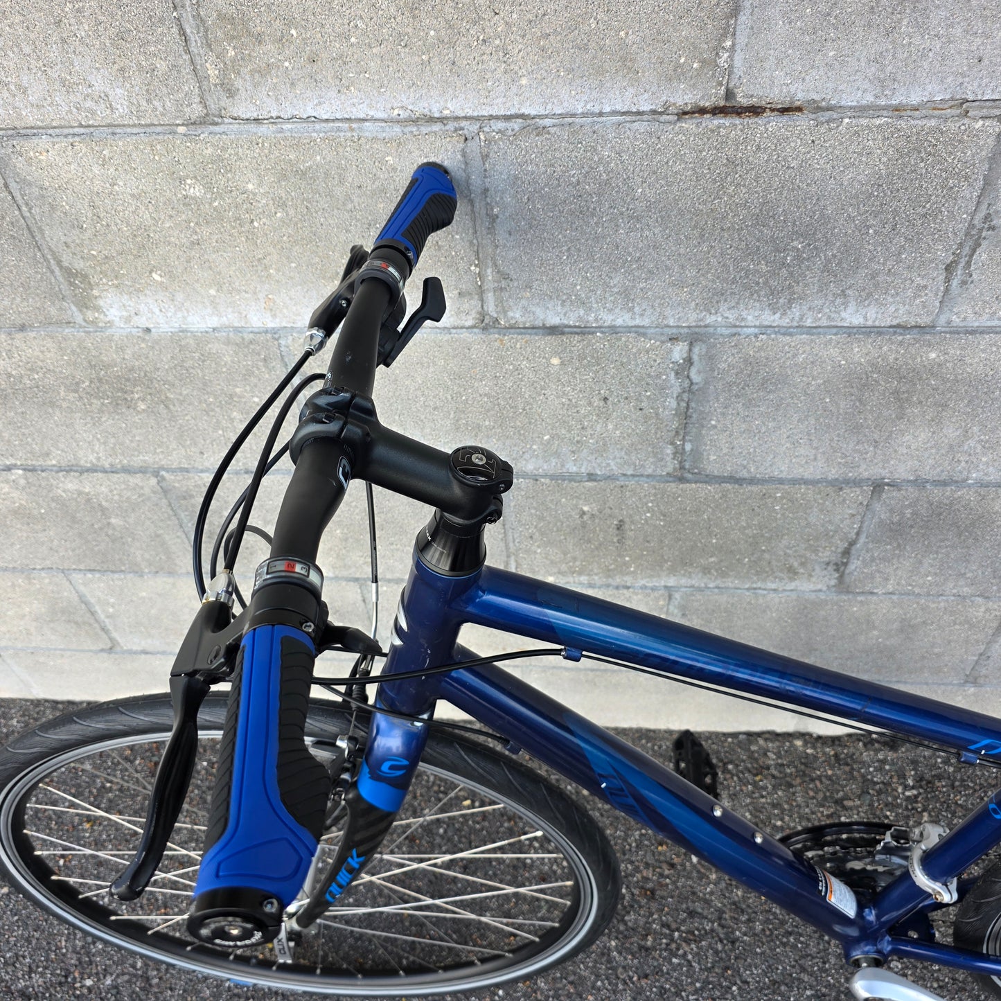 Cannondale Quick (Size Medium) Hybrid Fitness Bike