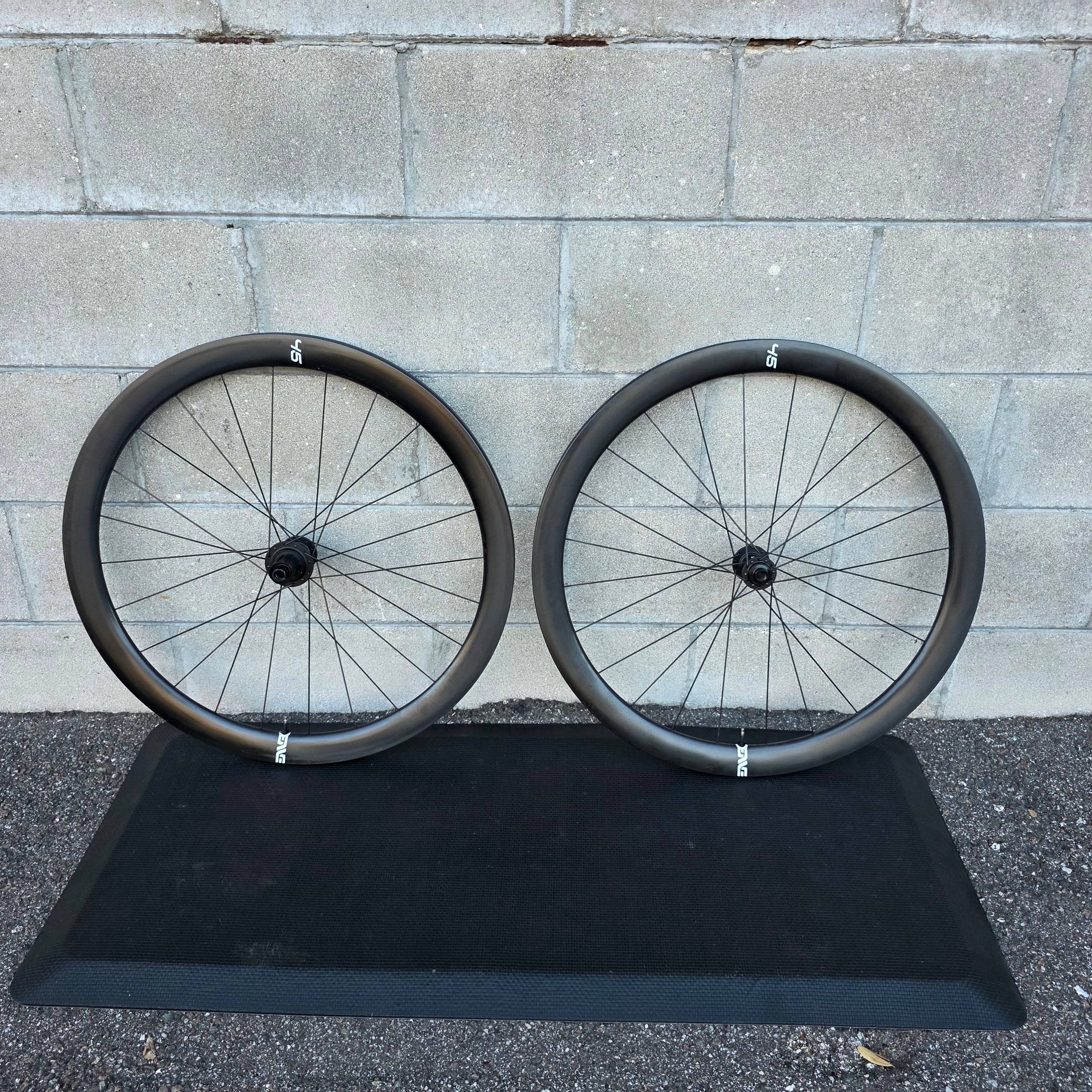 ENVE 45 Foundation DISC Carbon Road Bike Wheelset Shimano – South