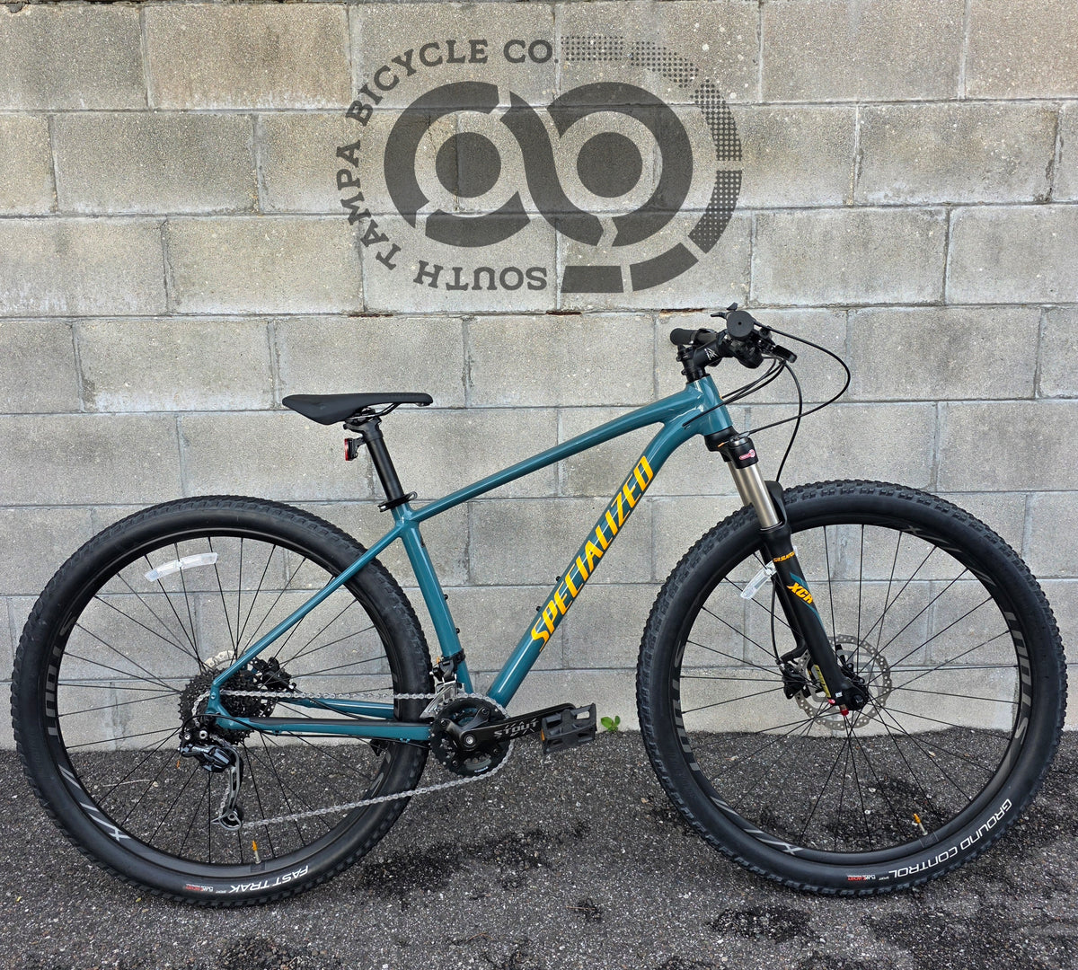 2020 Specialized Rockhopper Expert 29 (Size Medium)