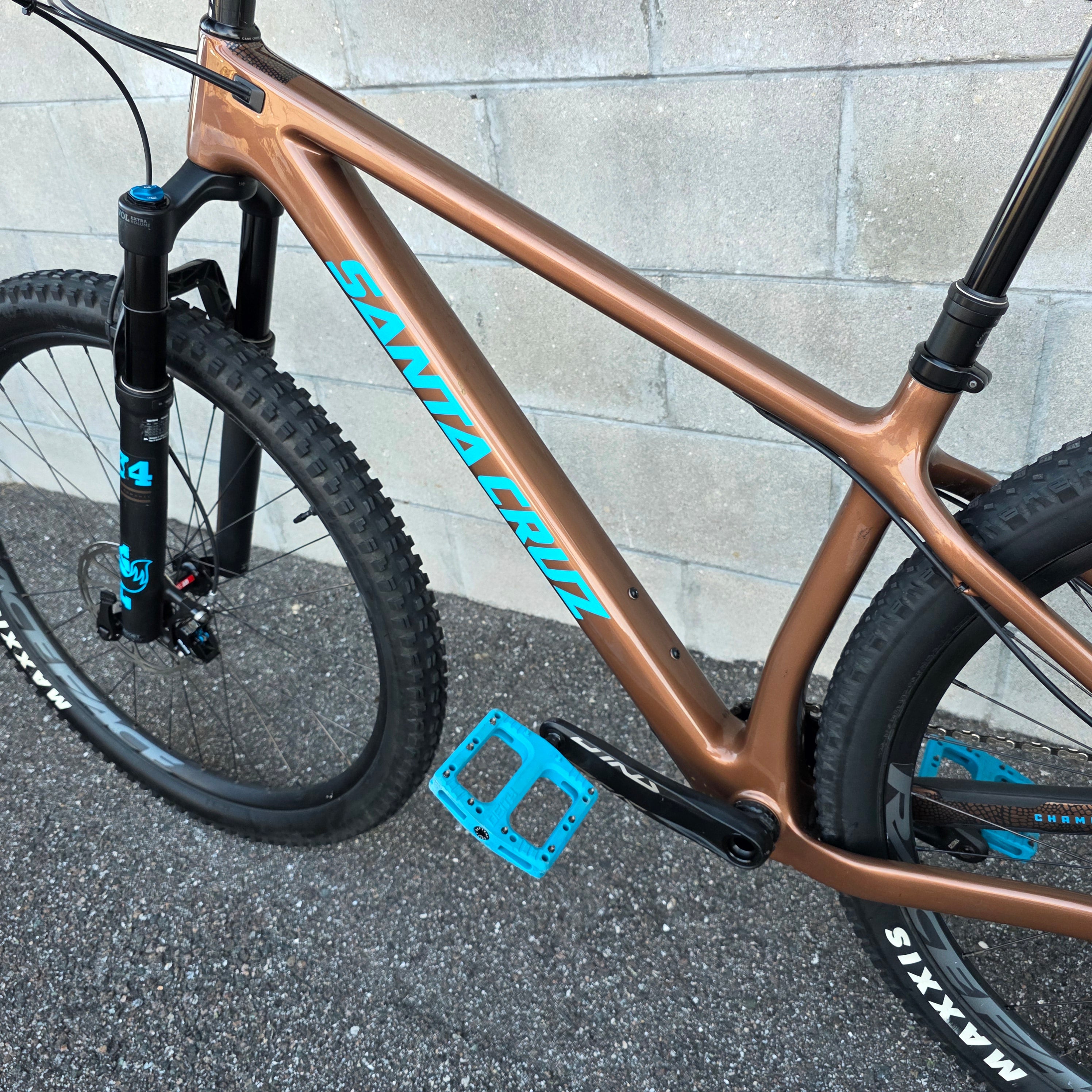 Santa Cruz Chameleon Carbon 29 (Large) – South Tampa Bicycle Co.