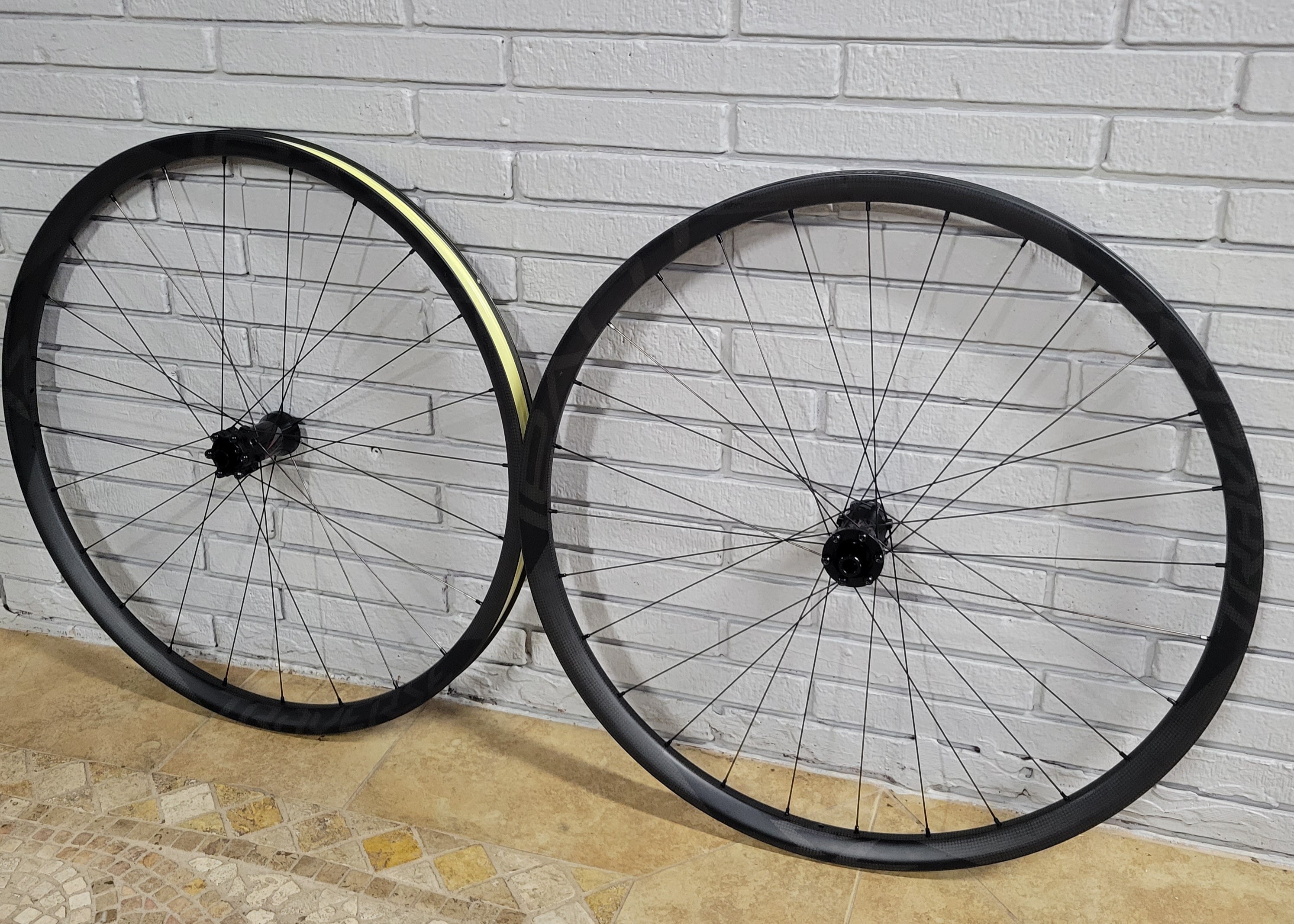 Non boost 29er discount wheelset