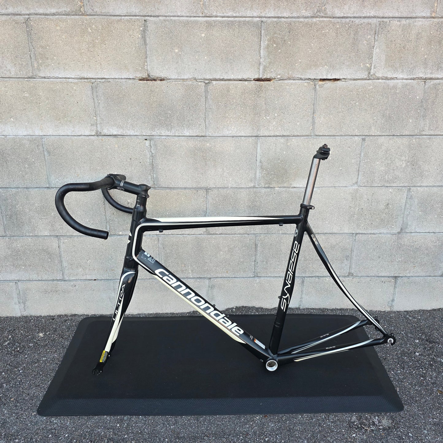 Cannondale Synapse Frameset (58cm) Endurance Road Bike