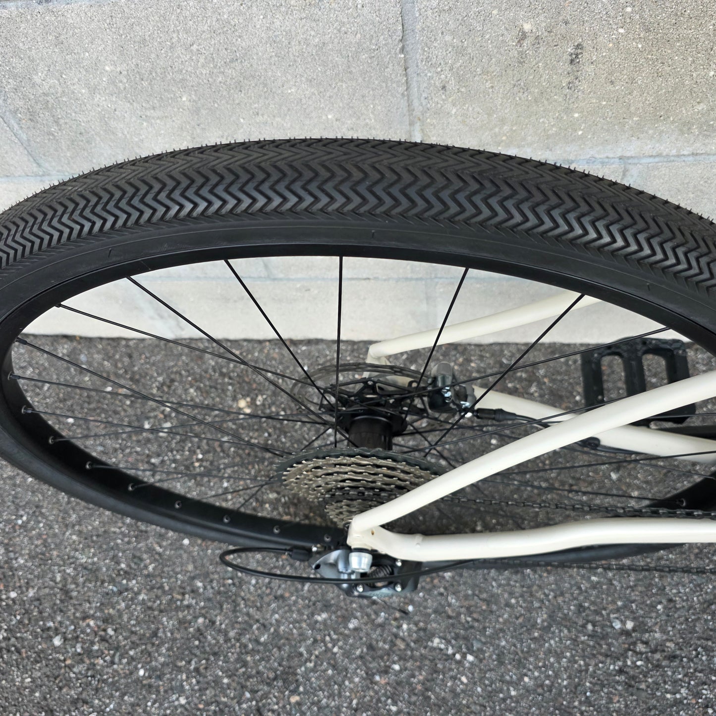 Specialized Sequoia Expert 54cm Gravel Adventure Bike