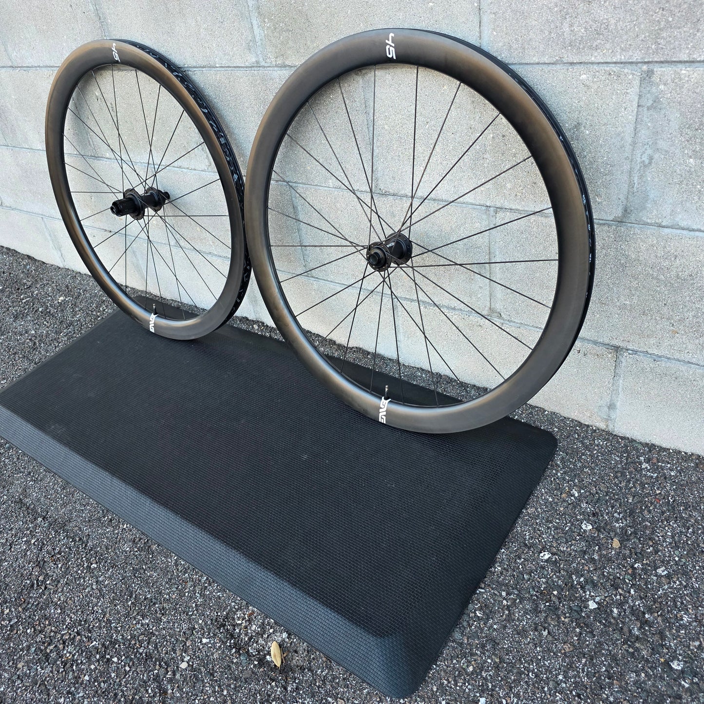 ENVE 45 Foundation DISC Carbon Road Bike Wheelset Shimano
