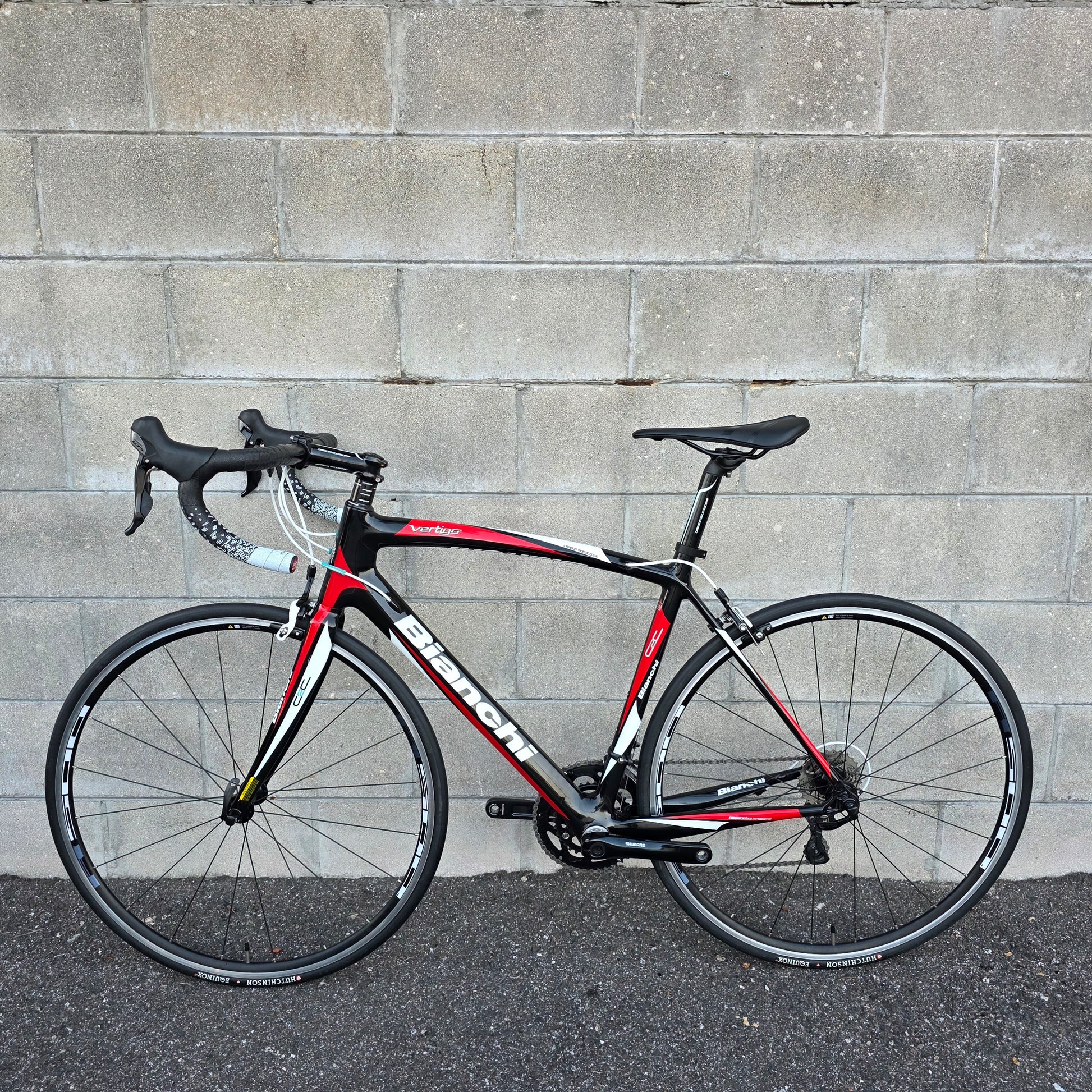 bianchi carbon fiber road bike Bianchi Vertigo Carbon Road Bike (54cm) Shimano 105 – South Tampa Bicycle Co