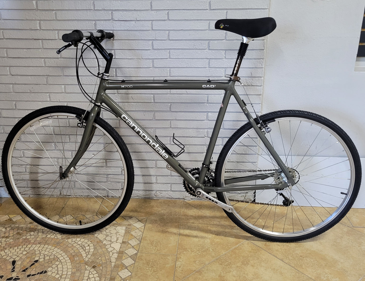 1996 Cannondale H700 22" XL hybrid fitness bike