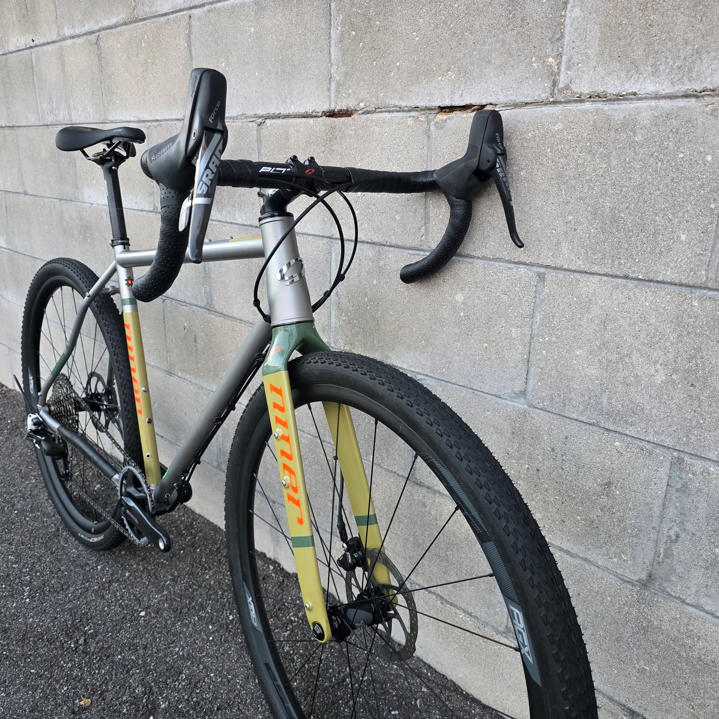 Niner RLT 9 Steel Gravel Bike (53cm) SRAM Force 1x