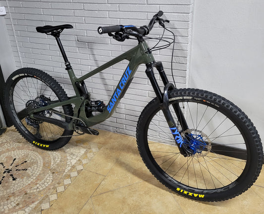 2022 Santa Cruz Bronson Carbon MX (Large) w/ Hope Upgrades