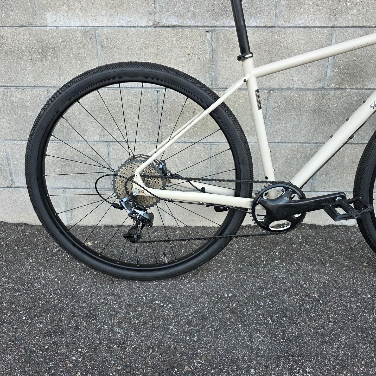 Specialized Sequoia Expert 54cm Gravel Adventure Bike