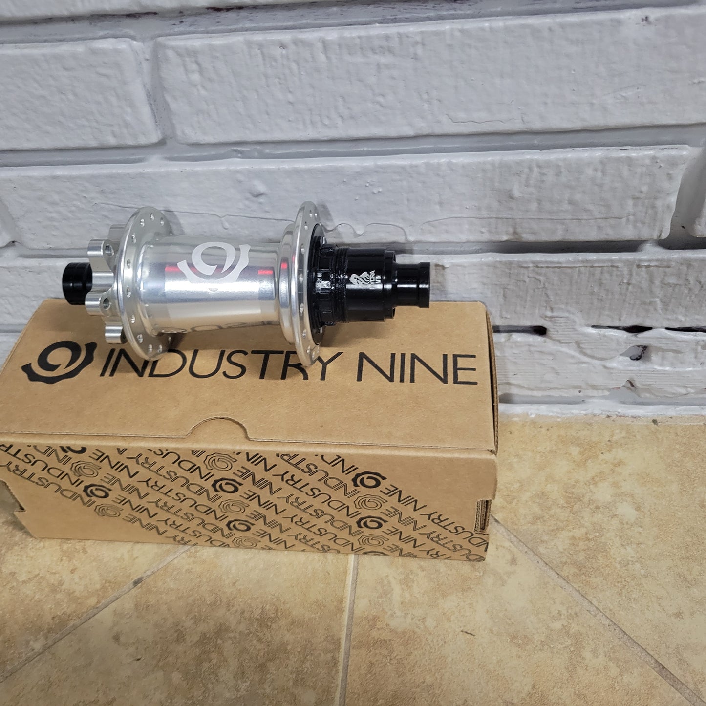 Industry Nine Hydra SuperBoost Rear Hub 32h Silver