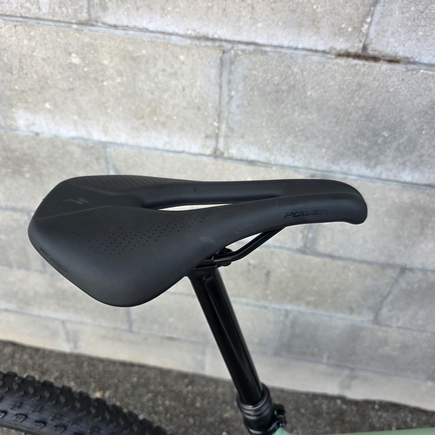 2026 Specialized Chisel (Large) Upgraded Suspension